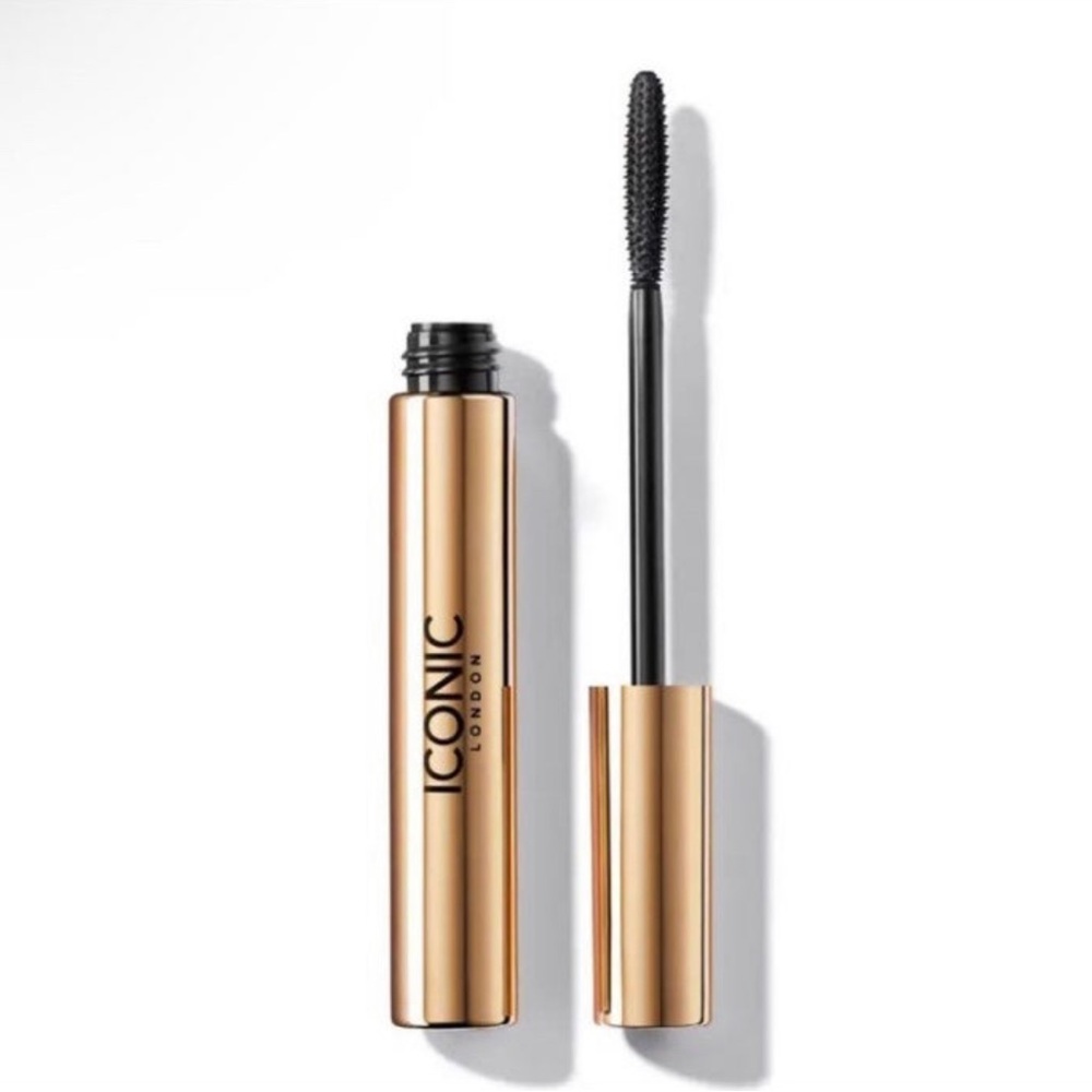 Iconic London Triple Threat Mascara in color Black